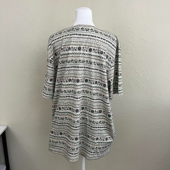 white and green striped floral pattern plus size t-shirt - Picture 5 of 8